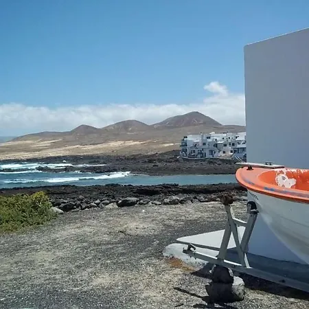 Sleeps 4 Wifi Апартаменты Ла-Коста